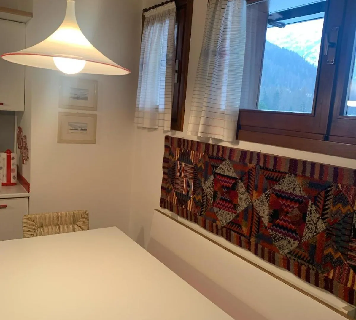 Mezzodi Apartment Mareson Pecol